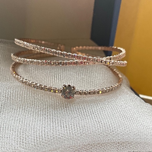 WEDDING SPECIAL 🎄 Dainty Rhinestones Bracelet.  Stunning Three Bands - Picture 12 of 12